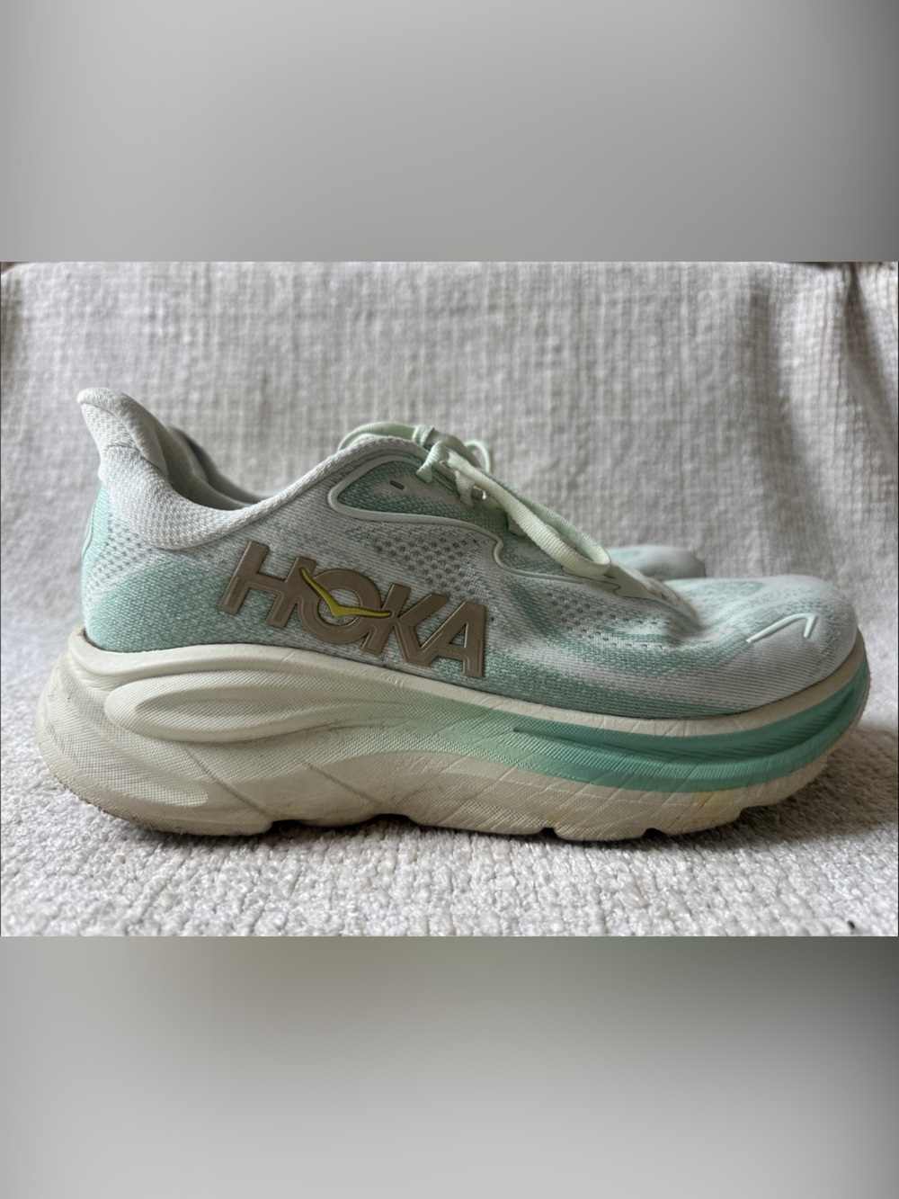 Women’s Hoka Clifton 10